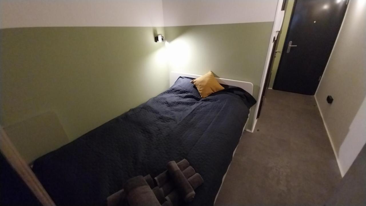 Peaceful Basement Apartment With Terrace & Free Gym Budapest Exteriör bild